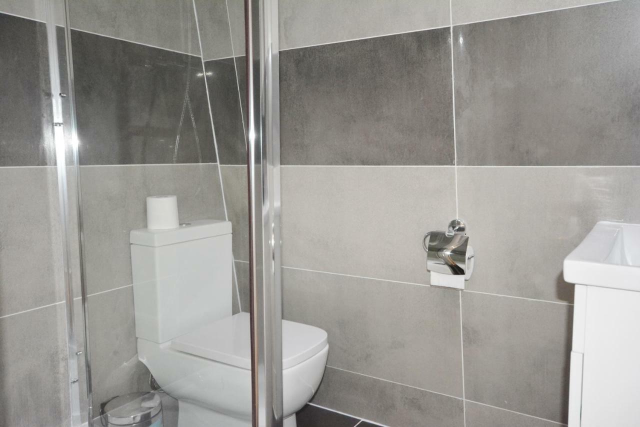 London Modern 4 Bedroom Apartment Dış mekan fotoğraf