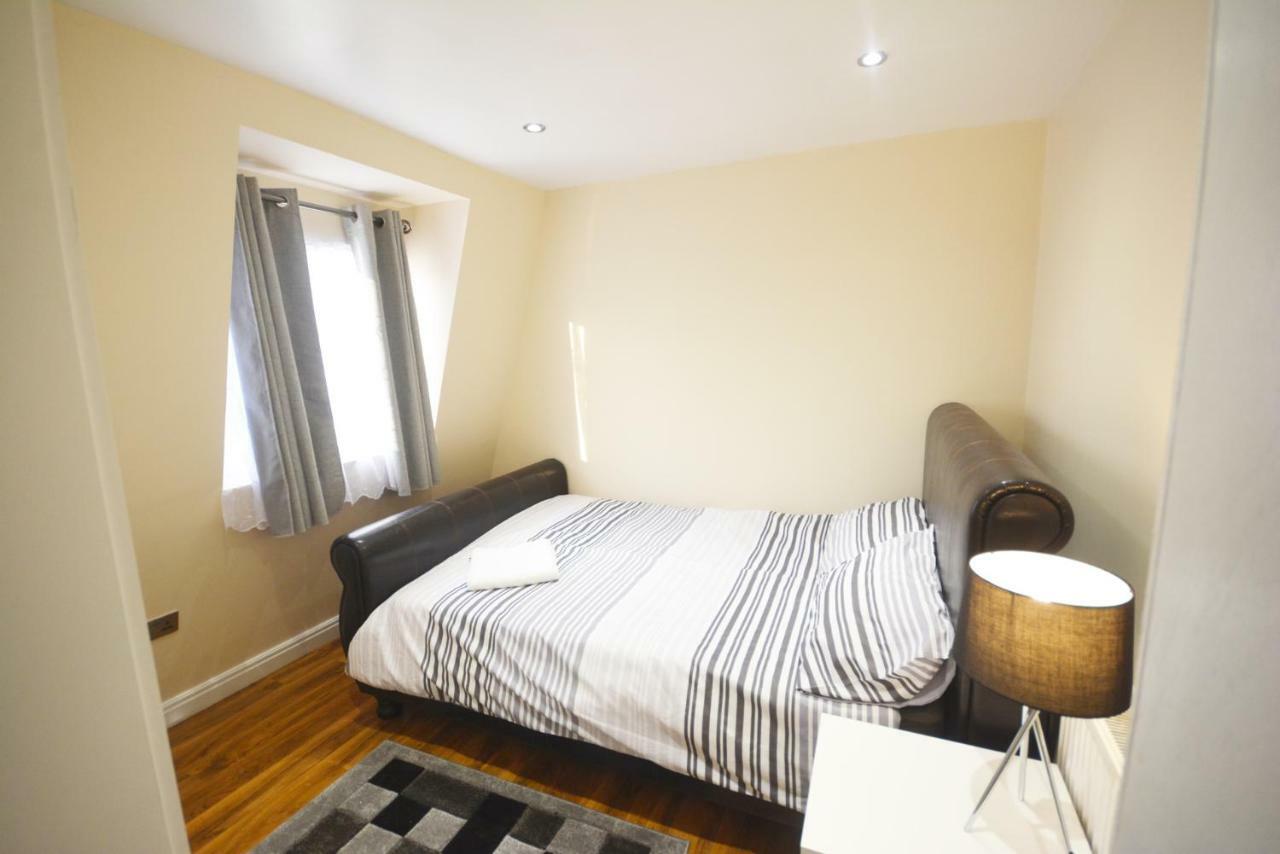 London Modern 4 Bedroom Apartment Dış mekan fotoğraf