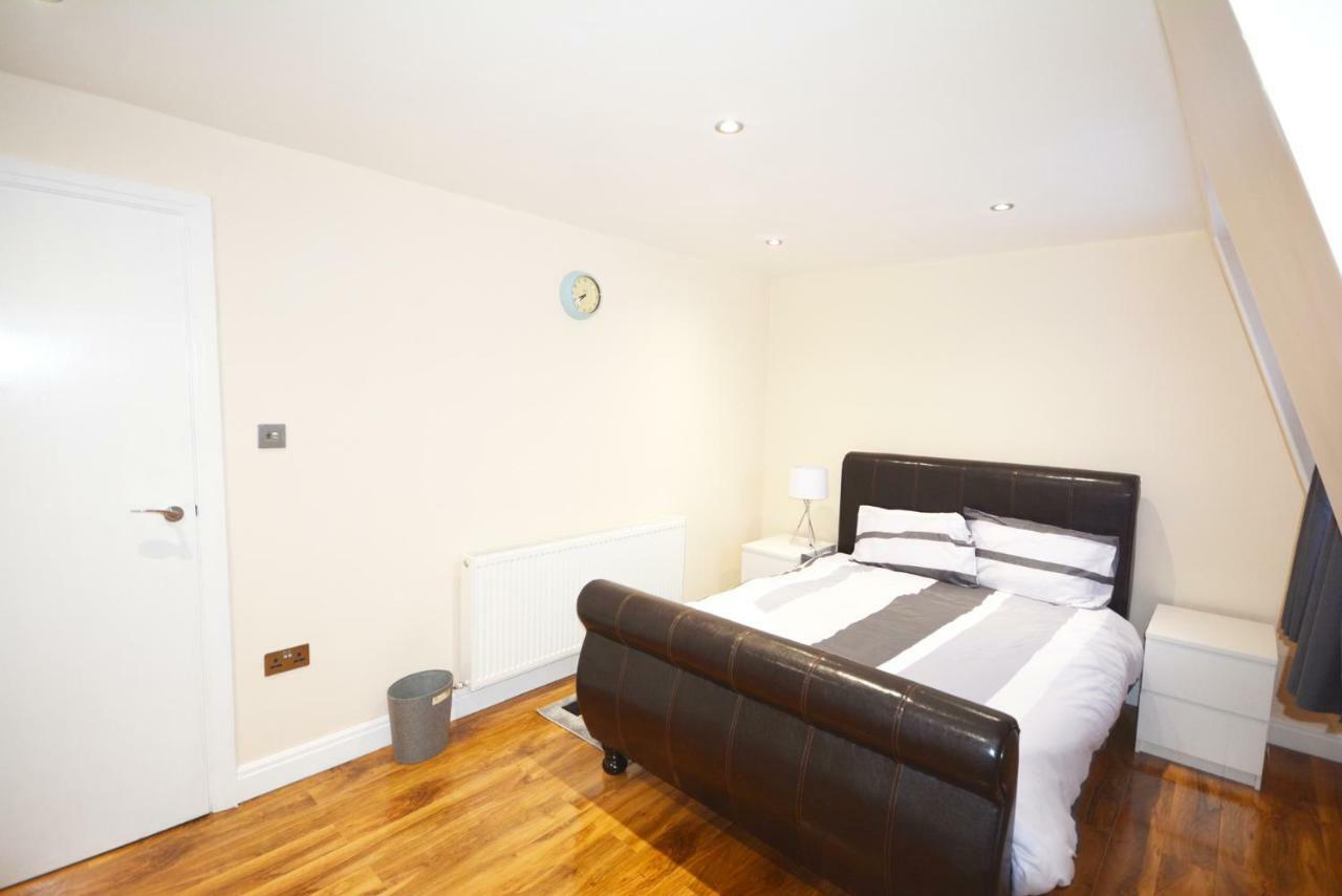London Modern 4 Bedroom Apartment Dış mekan fotoğraf