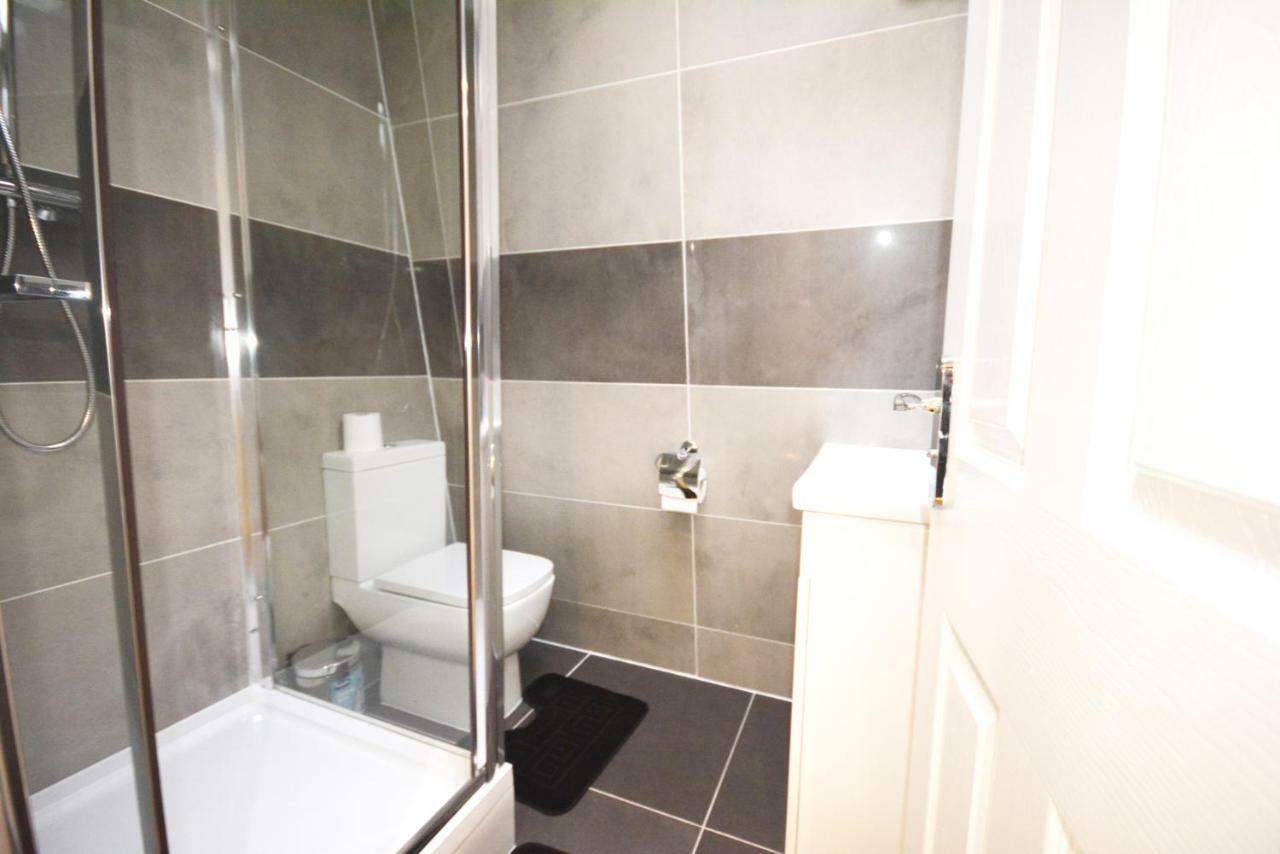 London Modern 4 Bedroom Apartment Dış mekan fotoğraf