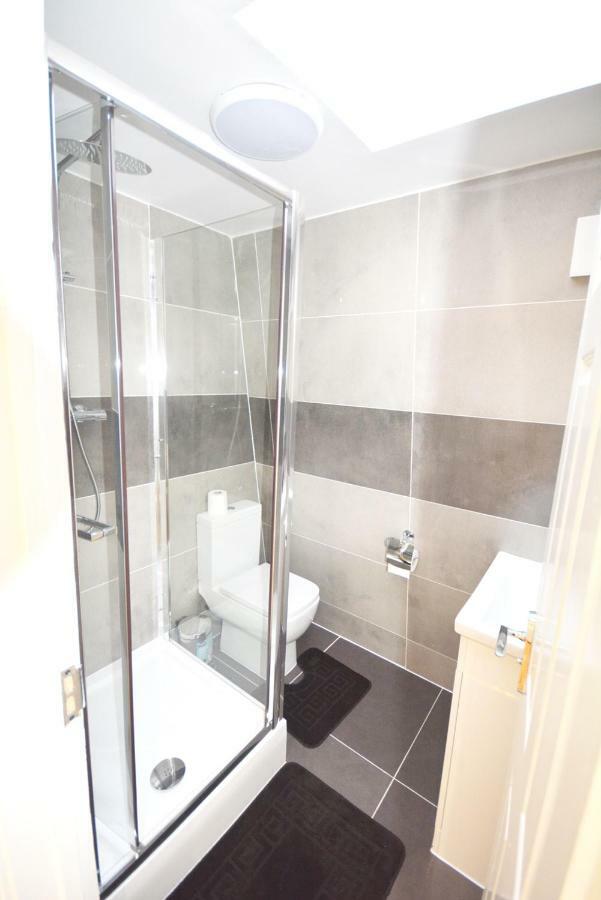 London Modern 4 Bedroom Apartment Dış mekan fotoğraf