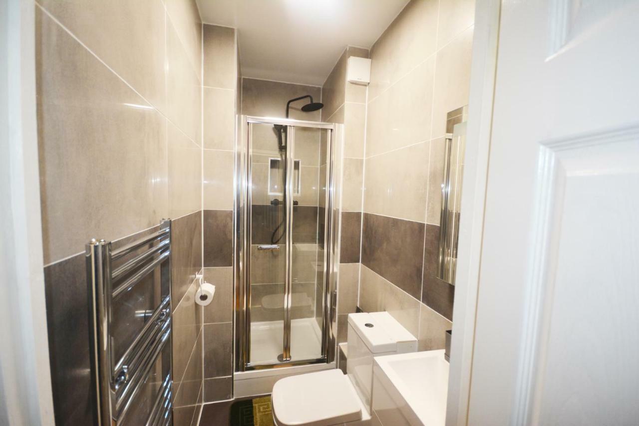 London Modern 4 Bedroom Apartment Dış mekan fotoğraf