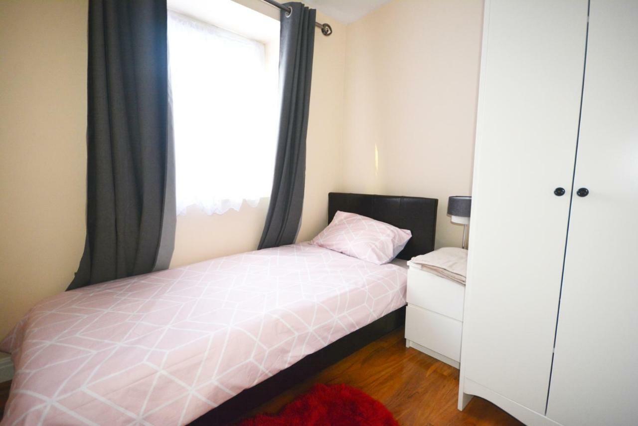 London Modern 4 Bedroom Apartment Dış mekan fotoğraf