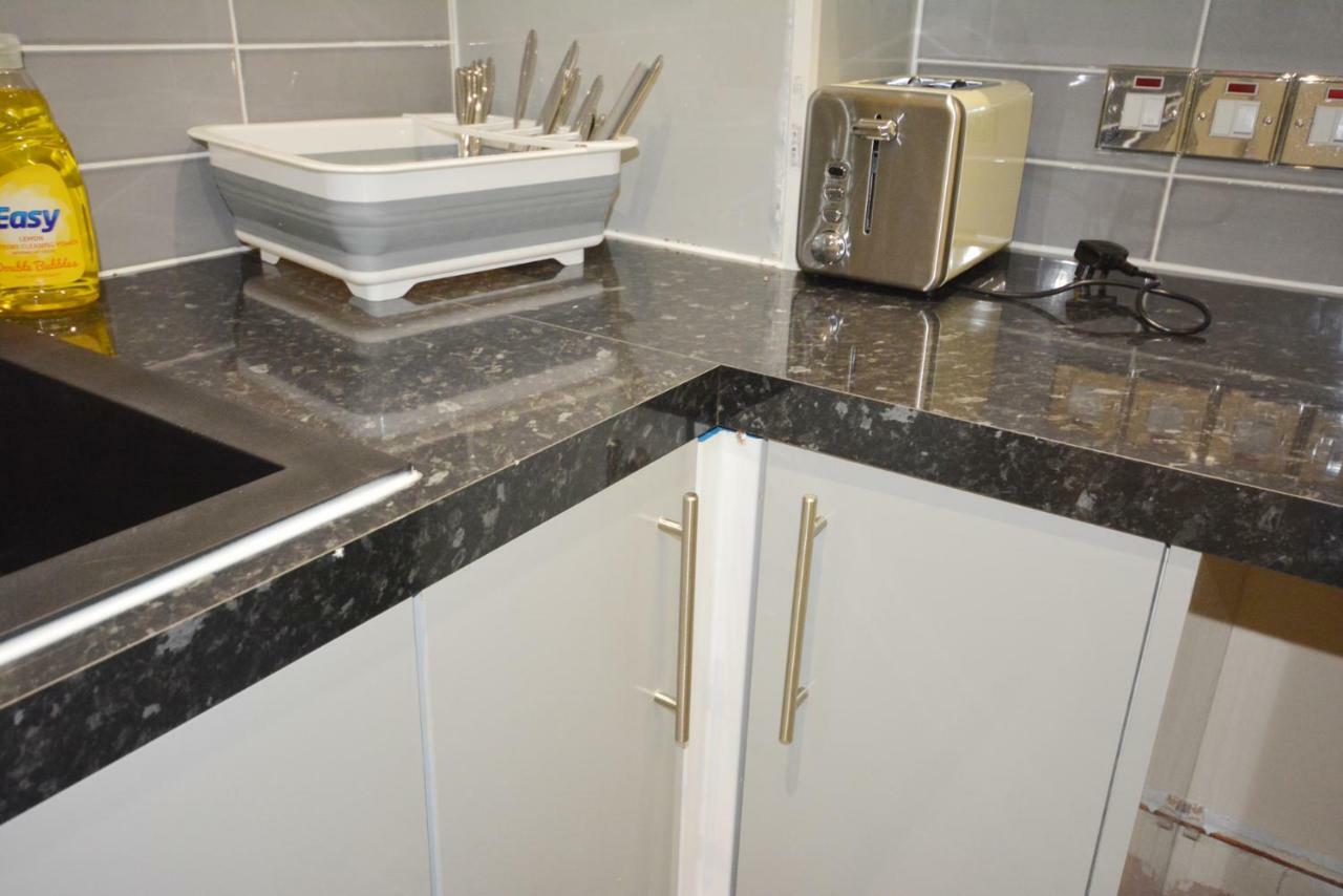 London Modern 4 Bedroom Apartment Dış mekan fotoğraf